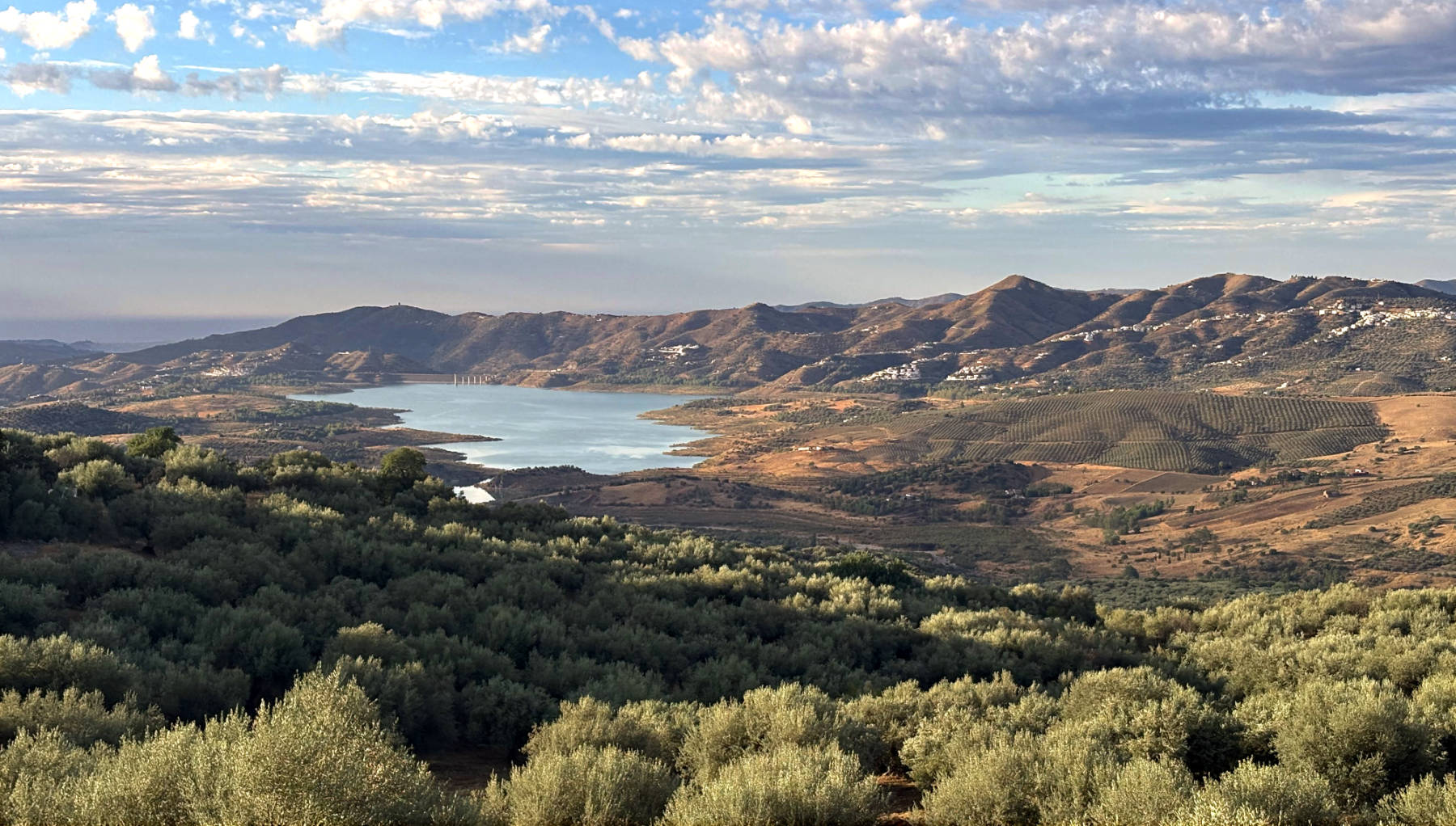 Paisaje turismo rural Periana La Axarquía